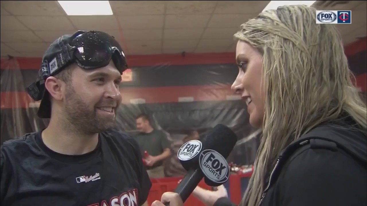 Twins’ Brian Dozier can’t stop smiling