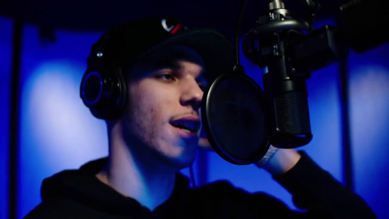 Rapping with Lonzo Ball – ESPN’s Hang