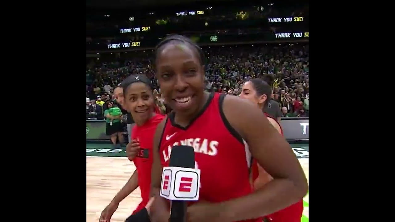 The Aces interrupting Chelsea Gray’s interview 😂❤️ | WNBA on ESPN