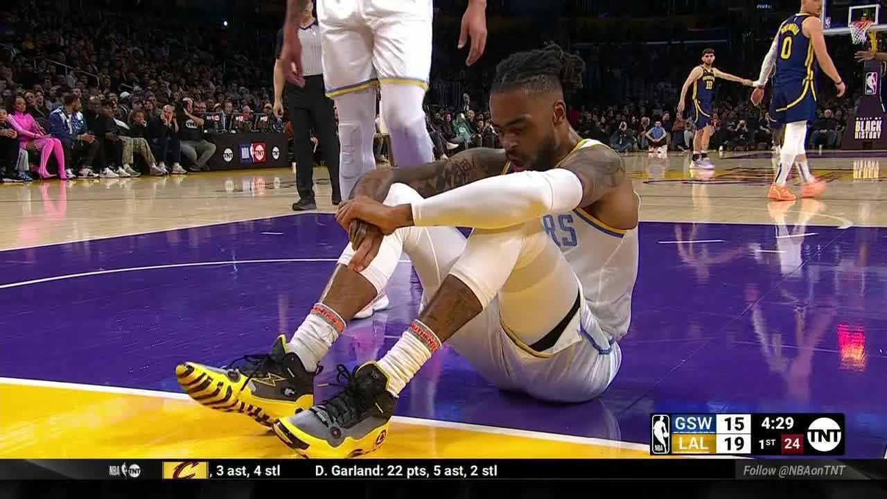 D’Angelo Russell sprains ankle by stepping on Donte DiVincenzo’s foot
