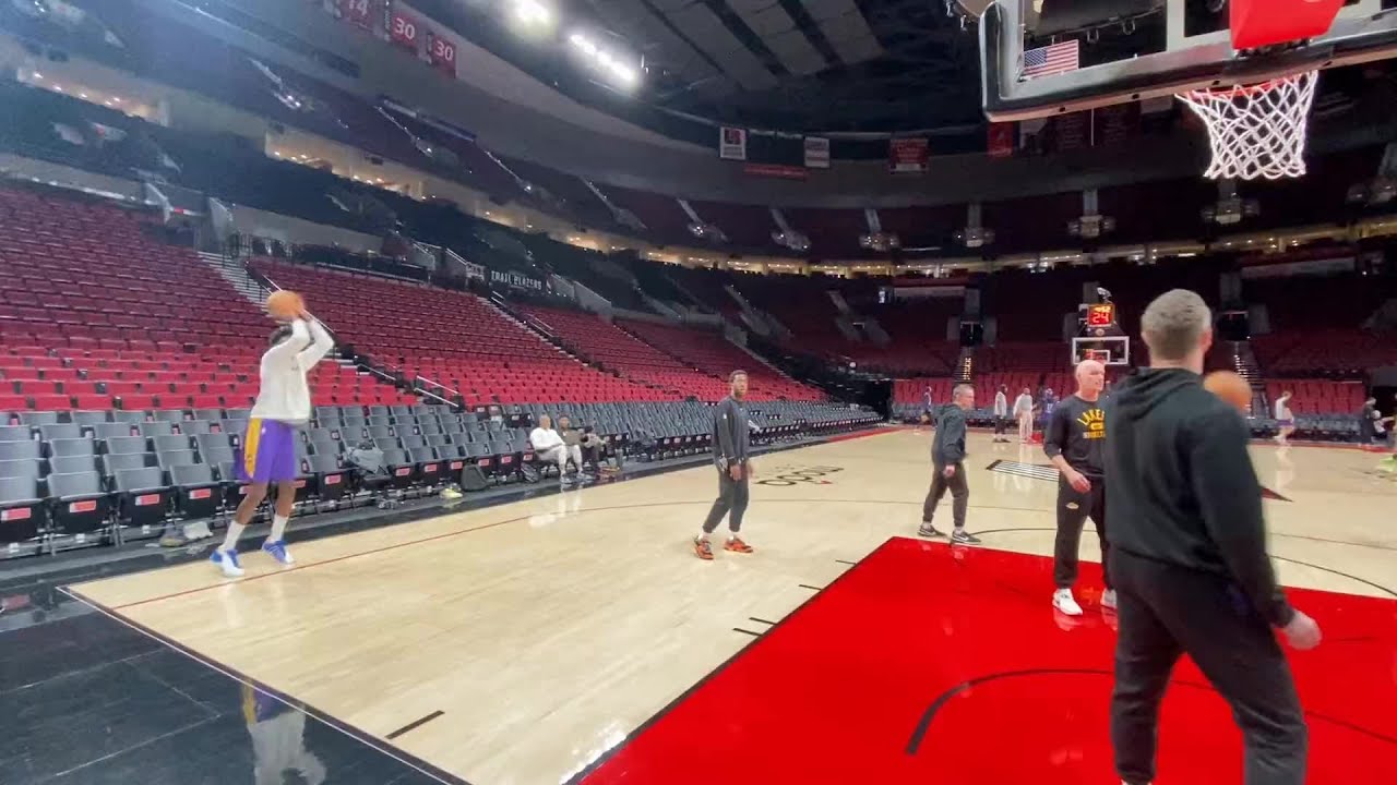 Mo Bamba warms up before his Lakers debut 🤩 | NBA on ESPN