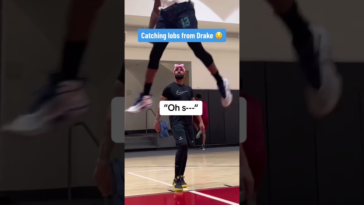 Drake couldn’t believe it ???? (via hamilt0njrTT)