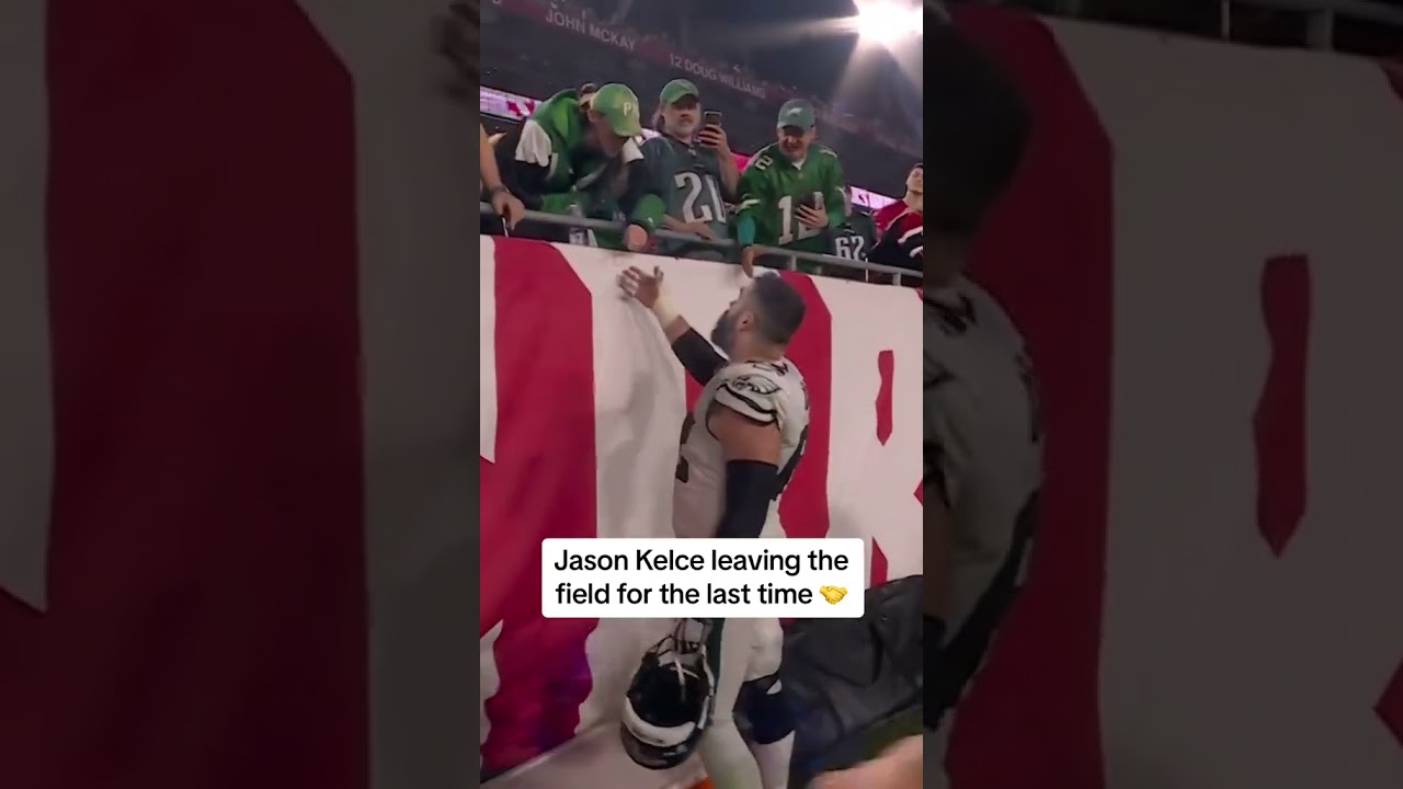 Jason Kelce leaving the field for the last time shorts