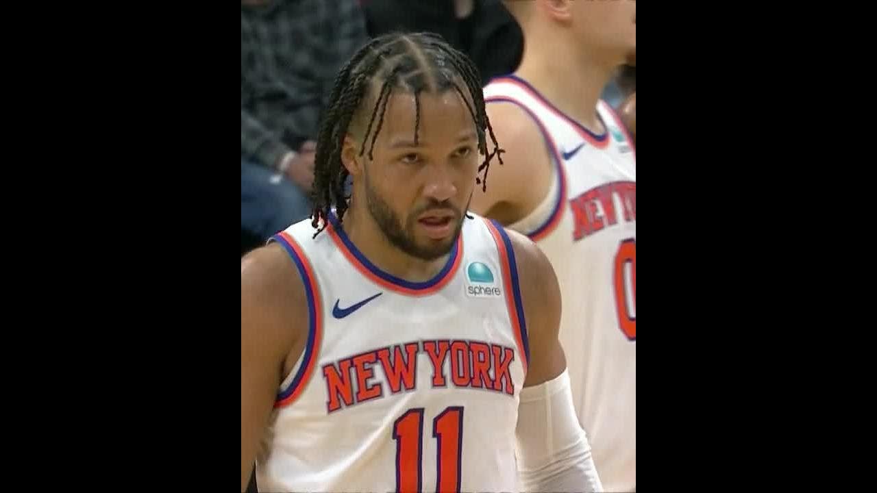 Jalen Brunson receives a mix of MVP chants boos in Philly ???? shorts