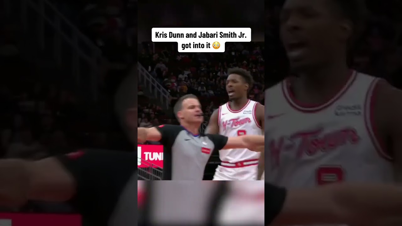 Dunn and Smith Jr. got into it ????