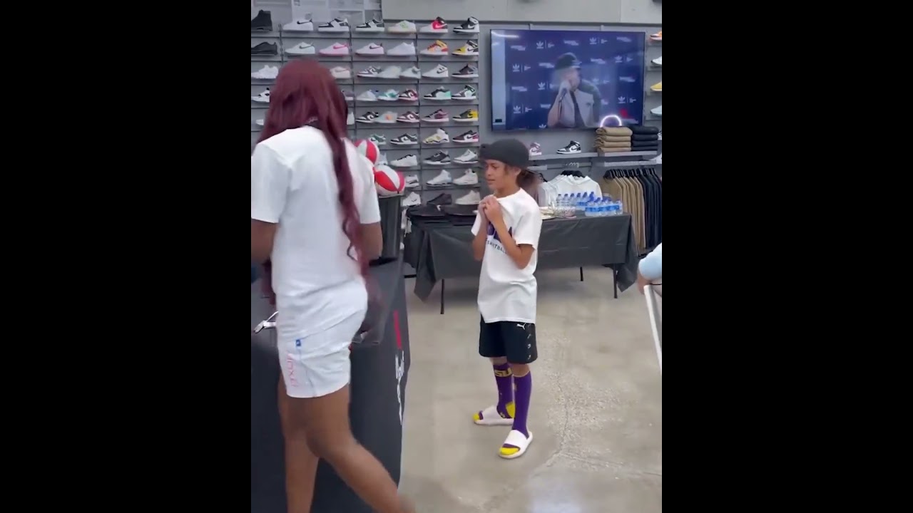 Brought to tears meeting Flau’jae Johnson ???? (via kiajbrooksIG) shorts