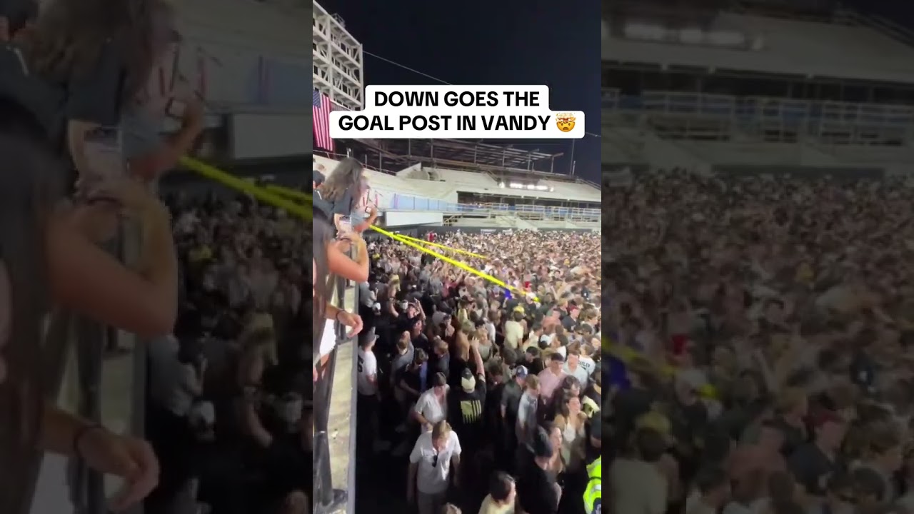The goal post is down at Vandy 🏈
