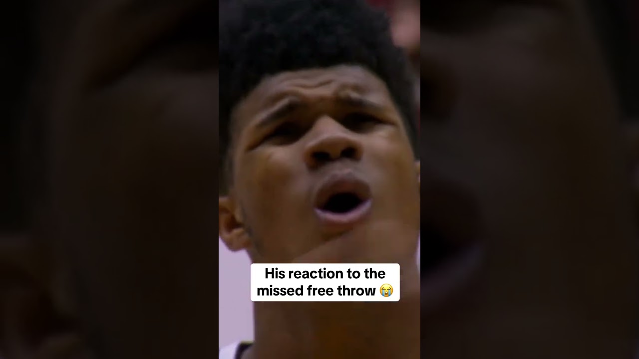 His reaction 😭