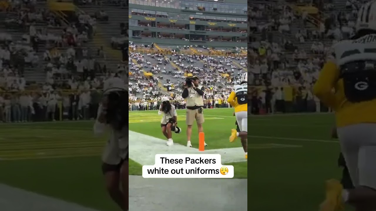 These Packers unis (via NFLTT)