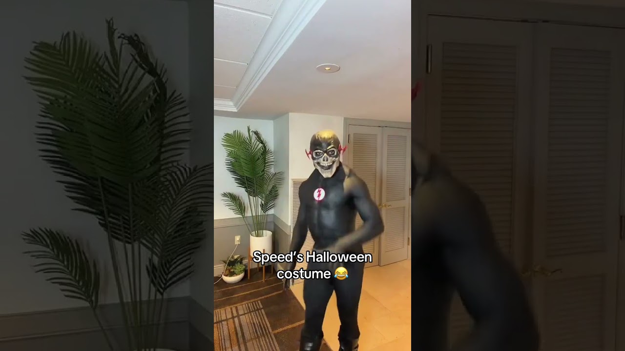 Speed was Black Flash for Halloween 😂🔥 (via IShowSpeedTT)