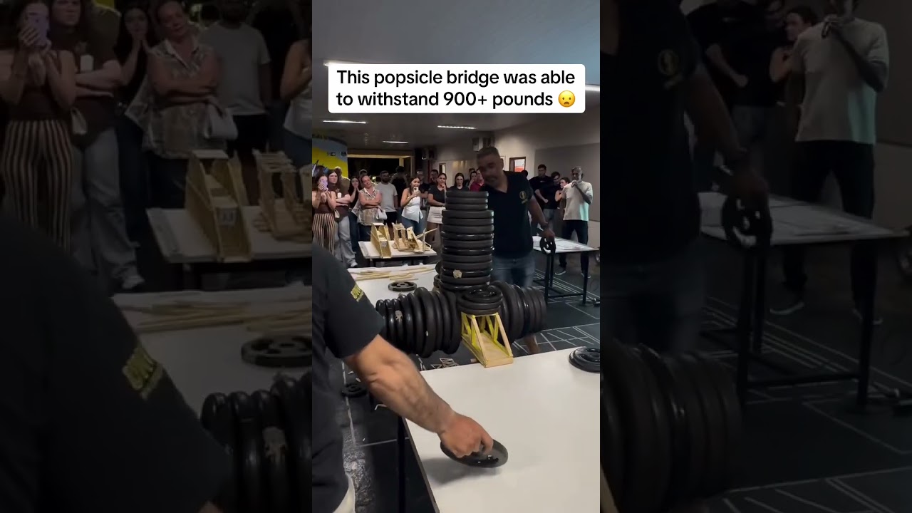 The strength 😮 (via mariahelenathomearqIG)