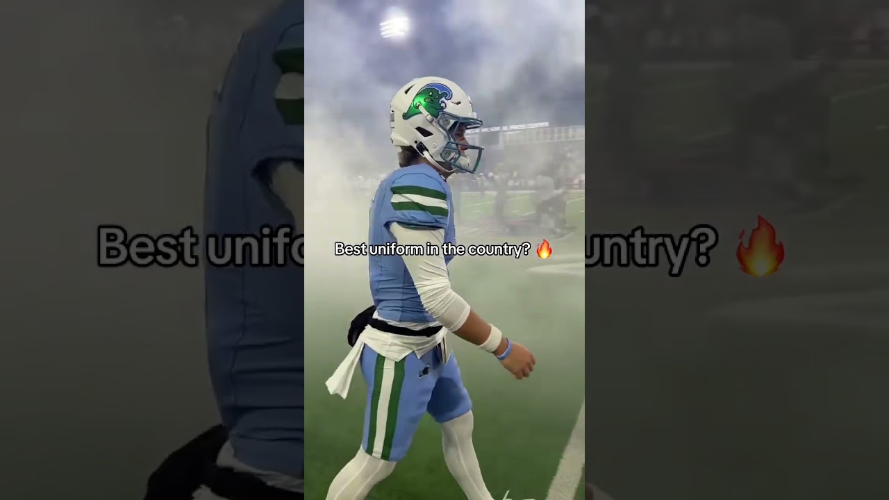 This uniform 😮‍💨