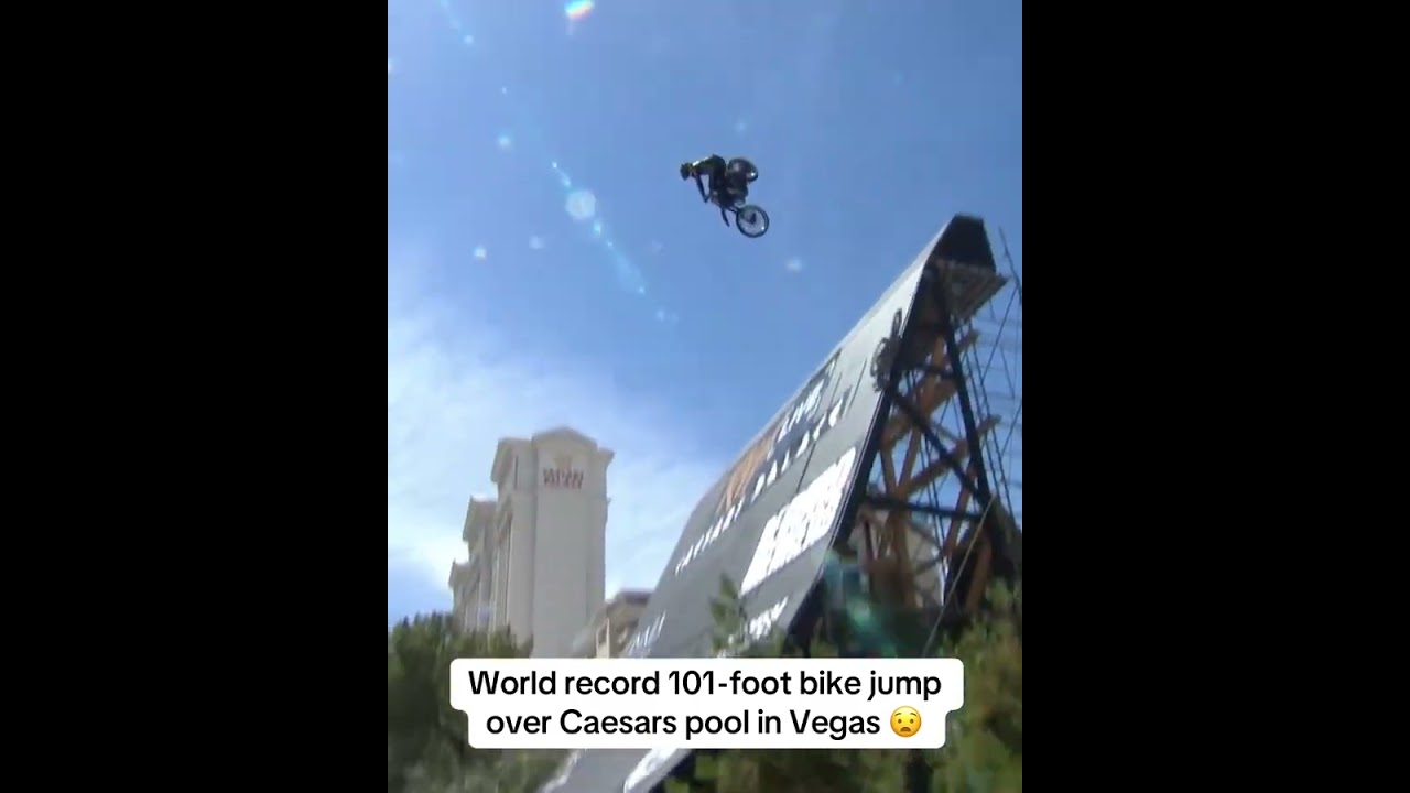 Colby Raha really biked over the fountains at Caesars Palace in Las Vegas 🤯